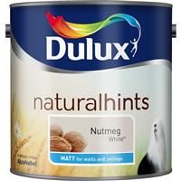 Dulux Nutmeg white Matt Emulsion paint 5L
