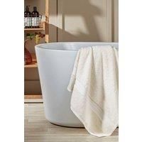 https://www.burton.co.uk/product/christy-renaissance-luxury-675gsm-egyptian-cotton-towels_p-a2bedd6f-49ec-4ed4-bbe0-881b8b26fea8£colour=Light%20Beige&size=Bath%20Sheet