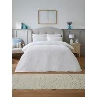 Silentnight Restore Cooling Duvet Set Double - Luxurious Breathable Bamboo and Cotton Blend White Duvet Cover Set for Night Sweats and Hot Nights - Double - White