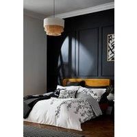 https://www.burton.co.uk/product/ted-baker-elegnce-floral-border-duvet-cover-set_p-f1a01546-336f-442a-b56f-c99ce5e07f8d£colour=Black&size=King