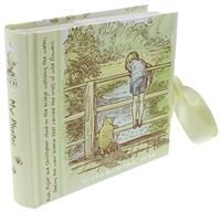 Disney Classic Photo Album Boxed - /'Fine Day/' Winnie the Pooh - DI166 White,5cm (H) x 19cm (W) x 21cm (D)