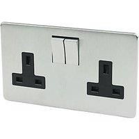 Crabtree 13A Chrome Effect Switched Socket