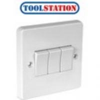 Crabtree 10A Light Switch 3 Gang 2 Way