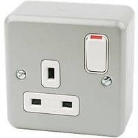 MK Metalclad Plus K2977 ALM 13 amp 1-Gang Double-Pole Switch Socket