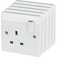MK 13A White Single Switched Socket