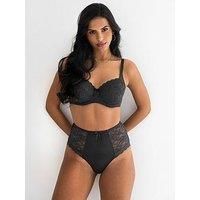 Pour Moi Rebel Deep Brief