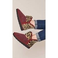 Moshulu Women's 'Snowman 3' Fluffy Bootie Slippers in Dark Red | Size: 5