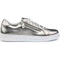'Leonie' Trainers