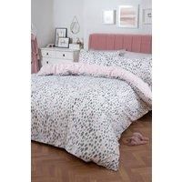 https://www.burton.co.uk/product/ohs-dalmatian-print-duvet-cover-with-pillowcase-set_p-0740c4fa-6bad-44d2-803c-6e46bf5aec26£colour=Light%20Pink&size=King