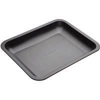 MasterClass 38 x 30.5 cm Roasting Tin with PTFE, PFOA and BPA Free Non Stick, Robust 1 mm Thick Carbon Steel Sloped Open Roaster Tray
