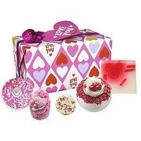 Bomb Cosmetics Gift Baskets, Multi-Colour, Single