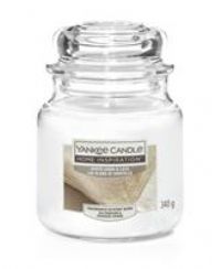 Yankee Candle Medium Jar Candle - White Linen and Lace