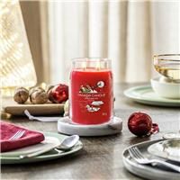 Yankee Candle Signature Scented Candle | Christmas Eve Large Jar Candle with Double Wicks | Soy Wax Blend Long Burning Candle | Perfect Gifts for Women
