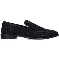 'Sting' Shoes