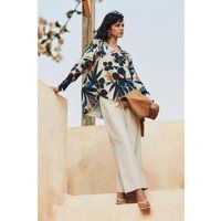 Patch Pocket Wide Leg Crop Trousers