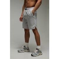 https://www.burton.co.uk/product/boohooman-training-dept-performance-9inch-short_cmm10315£colour=grey&size=XS