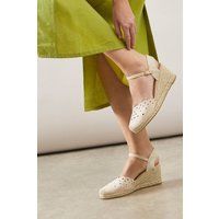 Good For The Sole Beige Wedges Womens Casual Heels