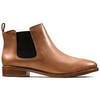 Clarks Women/'s Chelsea Boots Taylor Shine Tan Leather