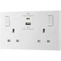 British General 900 Series 13A 2-Gang SP Switched Socket + 3A 45W 2-Outlet Type A & C USB Charger White (935PM)