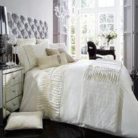 https://www.burton.co.uk/product/smart-living-premium-polycotton-alina-duvet-cover-with-pillowcases_p-24f7e0ec-24ed-48a5-90d5-206eff3f786c£colour=Cream&size=Single
