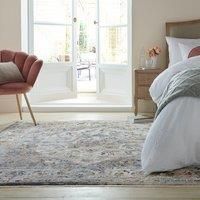 Soraya Traditional Square Rug