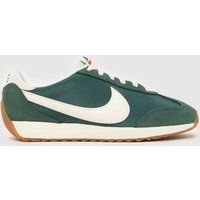 Nike Pacific Trainers in Green Multi
