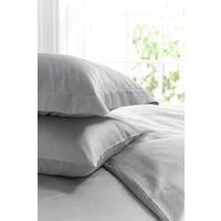 https://www.burton.co.uk/product/the-lyndon-company-400-thread-count-sateen-housewife-pillowcase_p-2d4c19af-0061-4396-aed9-b973569ee791£colour=Grey&size=One%20Size
