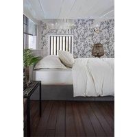 https://www.burton.co.uk/product/the-lyndon-company-luxury-200-thread-count-100-cotton-fitted-sheets_p-b128576e-080d-4d97-ba5b-9ae7760500a8£colour=Ecru&size=Double%20Fitted