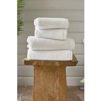https://www.burton.co.uk/product/deyongs-sanremo-100-combed-cotton-soft-absorbent-700gsm-towels_p-ca31e332-003c-4787-9735-6285b2d15ed8£colour=White&size=Bath%20Sheet