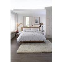 https://www.burton.co.uk/product/the-lyndon-company-snowflake-print-grey-100-cotton-duvet-cover-set_p-3b479c65-cb7e-4e12-b9ec-3e0a1740cca1£colour=Grey&size=Double