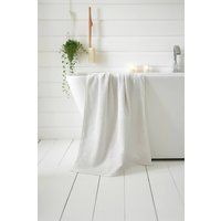 The Lyndon Company Premium Heavy Poloma 700Gsm Soft Cotton Bathroom Towels in White | Size: Face Towel x 4