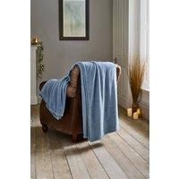 https://www.burton.co.uk/product/deyongs-the-big-one-ultra-soft-large-plush-throw-230x270cm-oversized-fleece-blanket_p-780d3026-f777-45e1-a9e3-bf50fc650be6£colour=Light%20Blue&size=230cm%20x%20270cm