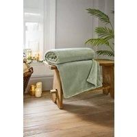 https://www.burton.co.uk/product/the-lyndon-company-luxury-coco-touch-flannel-throw-140x180cm-ultra-soft-blanket_p-9a909eef-5175-4594-a84f-e622140d17cb£colour=Green&size=140cm%20x%20180cm