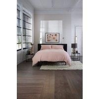 https://www.burton.co.uk/product/the-lyndon-company-st-quentin-100-cotton-reversible-duvet-bedlinen_p-b33eecc5-88d1-4c41-8b2f-3fad56b18a5a£colour=Rose&size=King