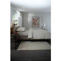 https://www.burton.co.uk/product/the-lyndon-company-luxury-200-thread-count-100-cotton-fitted-sheets_p-b128576e-080d-4d97-ba5b-9ae7760500a8£colour=Taupe&size=Double%20Fitted