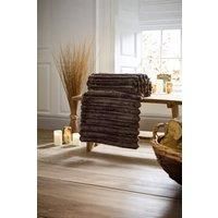 https://www.burton.co.uk/product/deyongs-alnwick-supersoft-plush-cosy-autumn-ribbed-throw---140x180cm_p-adf2ca0d-a266-4451-9701-c4f7b307394b£colour=Chocolate&size=140cm%20x%20180cm
