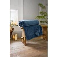 https://www.burton.co.uk/product/the-lyndon-company-luxury-coco-touch-flannel-throw-140x180cm-ultra-soft-blanket_p-9a909eef-5175-4594-a84f-e622140d17cb£colour=Navy&size=140cm%20x%20180cm