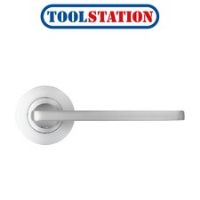 Stanza Leon on Rose Door Handles Satin Chrome