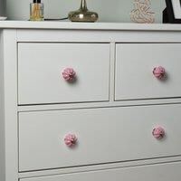 Pack of 6 Nicola Spring Flower Shaped Door Knobs
