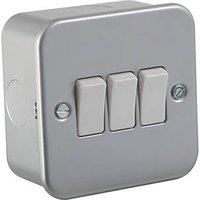 KnightsBridge 10A 3G 2 Way 230V Metal Clad Electric Wall Plate Switch