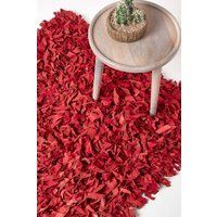 Homescapes Dallas Leather Shaggy Rug in Red | Size: 120cm x 180cm