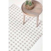 HOMESCAPES Diamond Chindi White Rug 5ft x 8ft or 150 x 240 cm Geometric Retro with Black Dots Monochrome Mat