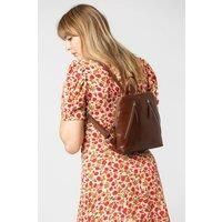 Conkca London Zoe Women's 24cm Biodegradable Leather Backpack with Zip Round Top, 100% Cotton Lining and Adjustable Webbed Canvas Straps in Conker Brown B246