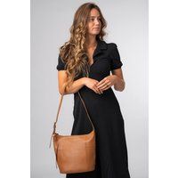 Pure Luxuries London Women's 'Chichester' Vegetable-Tanned Leather Shoulder Bag in Tan