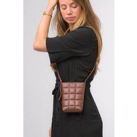 Pure Luxuries London Women's 'Elouise' Nappa Leather Cross Body Phone Bag in Tan