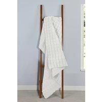 https://www.burton.co.uk/product/smart-living-ultra-soft-and-versatile-quilted-waffle-bed-spread-throw-150-x-200cm_p-f4be80c8-cd81-42bc-a583-ed86f1d865bb£colour=Natural&size=Single