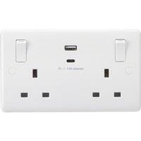 Knightsbridge 13A 2G Switched Socket with Outboard Rockers and Dual USB (A+C) 5V DC 4.8A Shared