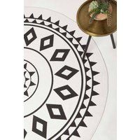 HOMESCAPES Black & White Handwoven Mandala Rug 90 cm Round ‘Lia’ 100% Cotton with Boho Geometric Pattern Area Rug for Living Room and Bedroom