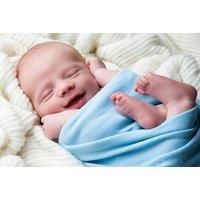 Baby'S First Year Photoshoot - £250 Artwork Spend & Photo Block - 2 Locations!