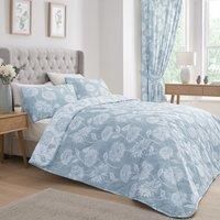 Dreams & Drapes - Blue Chrysanthemum Bedspread (230cm X 200cm) - Soft Touch - Reversible Design (2 Colours) - Floral Quilted Bedspreads in Light Blue - Blue Vintage Flower Bedding - Blue Quilt Cover